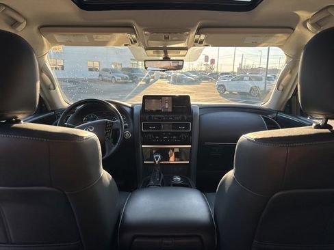 Used 2022 INFINITI QX80 Luxe image 11