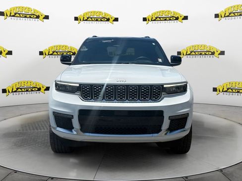 Used 2024 Jeep Grand Cherokee L Summit AWD/4WD image 8