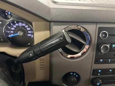 Used 2015 Ford F350 XLT w/ XLT Premium Package image 28