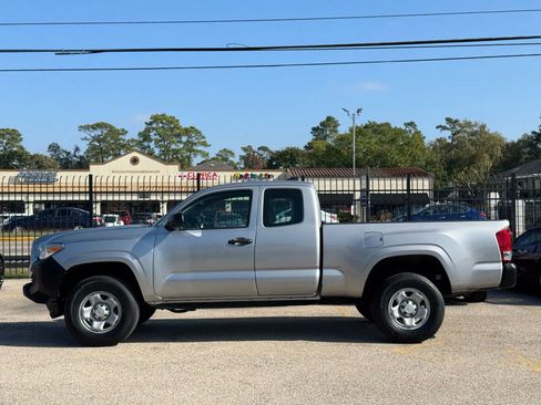 Used 2016 Toyota Tacoma 2WD Access Cab image 8