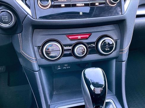 Used 2020 Subaru Crosstrek 2.0i Limited w/ Moonroof Package image 15