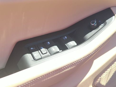 New 2025 Jeep Grand Cherokee Limited image 15