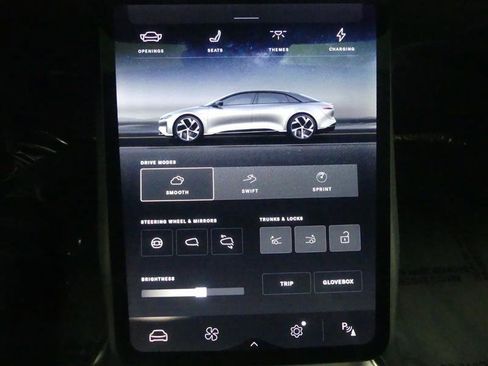 Used 2023 Lucid Air Pure image 9