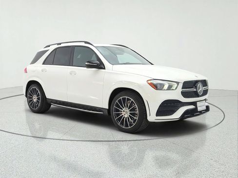 Certified 2020 Mercedes-Benz GLE 450 4MATIC image 3