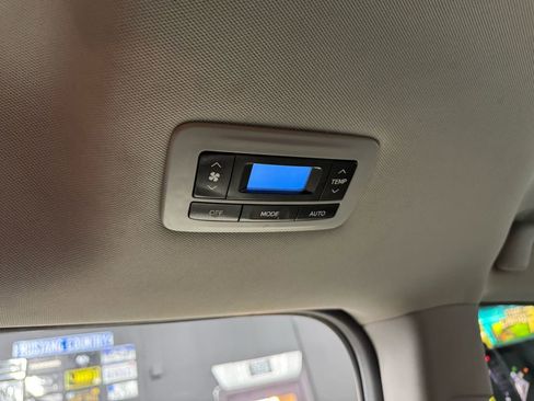 Used 2018 Toyota Sienna XLE Premium image 33