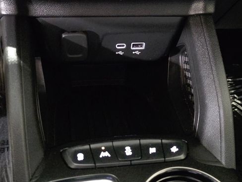 Used 2024 Chevrolet TrailBlazer RS FWD image 28
