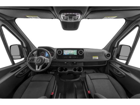 Used 2025 Mercedes-Benz Sprinter 2500 image 8