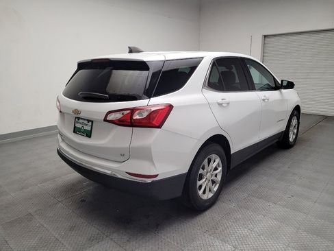 Used 2020 Chevrolet Equinox LT w/ Driver Convenience Package FWD image 9