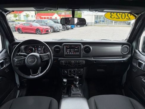 Used 2023 Jeep Wrangler Unlimited Sport AWD/4WD image 30
