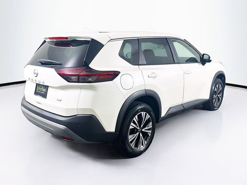 Used 2023 Nissan Rogue SV FWD image 9