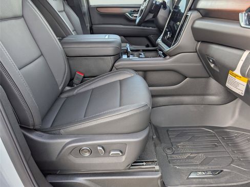 New 2026 GMC Yukon XL Denali w/ Sun & Power Step Package image 23