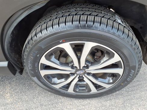 Used 2020 Subaru Forester Limited image 6