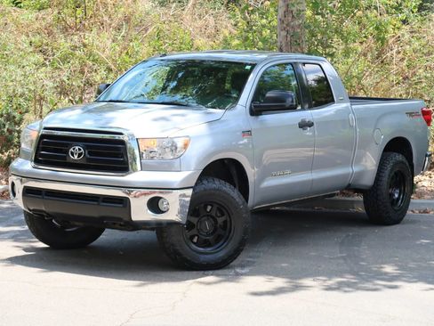 Used 2010 Toyota Tundra 4x4 Double Cab image 8