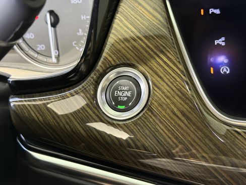 Used 2020 Cadillac XT6 Premium Luxury w/ Platinum Package image 28