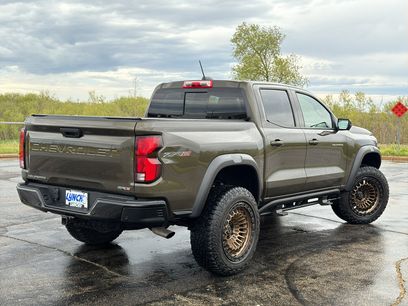 Used 2025 Chevrolet Colorado ZR2 w/ Technology Package
