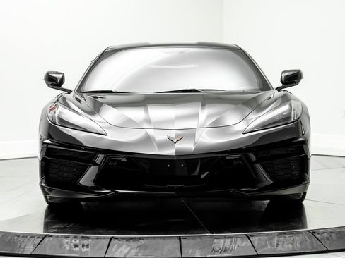 Used 2021 Chevrolet Corvette Stingray Premium Cpe w/ Engine Appearance Package RWD image 3