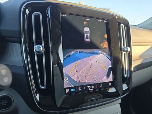 Certified 2023 Volvo XC40 B5 Plus w/ Driver Assist Package image 36