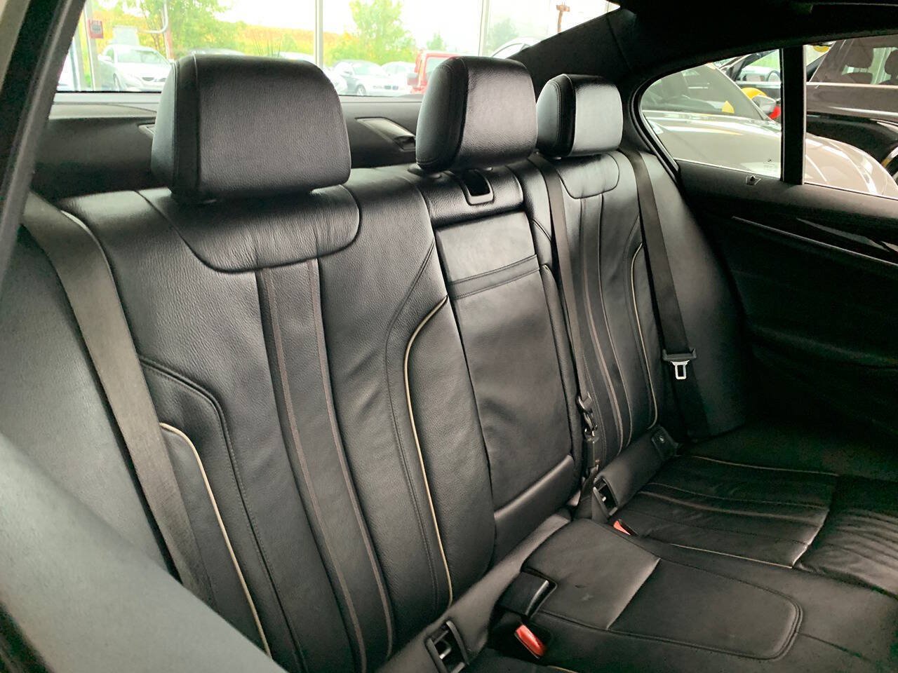 Used 2017 BMW 530i xDrive AWD/4WD image 12