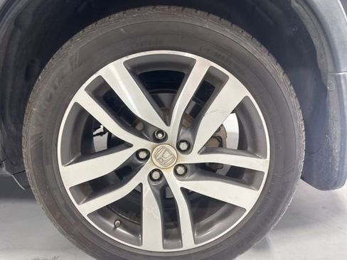 Used 2018 Honda Pilot Touring image 9