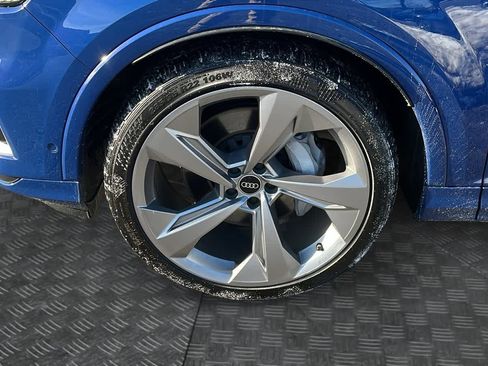 Used 2022 Audi Q7 3.0T Prestige image 5