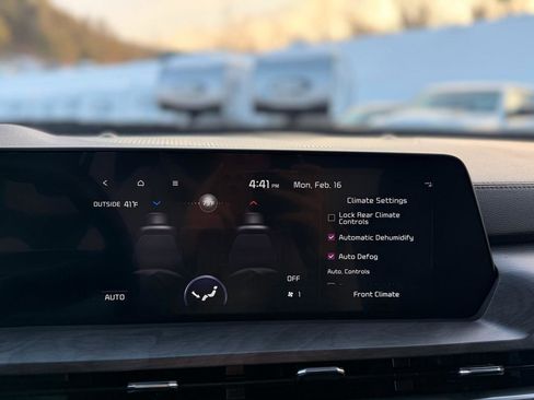 Used 2024 Kia Telluride EX X-Line image 23