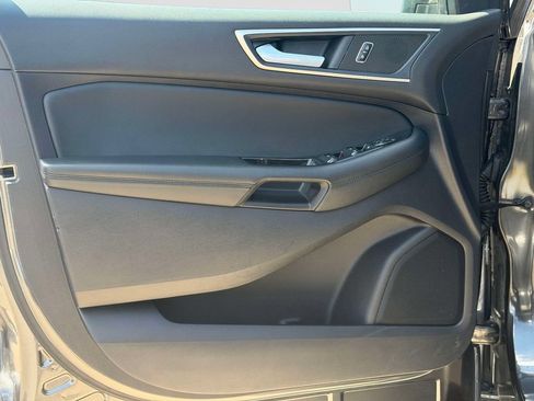 Used 2019 Ford Edge SEL w/ Equipment Group 201A AWD/4WD image 18
