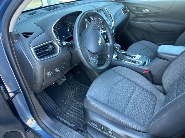 Used 2024 Chevrolet Equinox LT FWD image 3