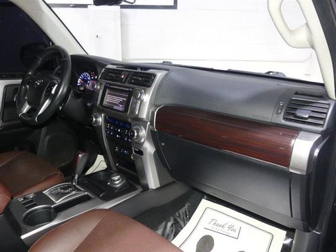 Used 2015 Toyota 4Runner Limited image 24