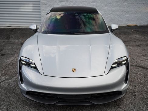 Used 2021 Porsche Taycan 4S w/ Premium Package image 6