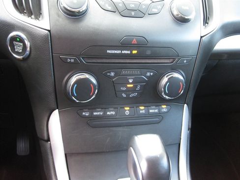 Used 2016 Ford Edge SEL AWD/4WD image 19
