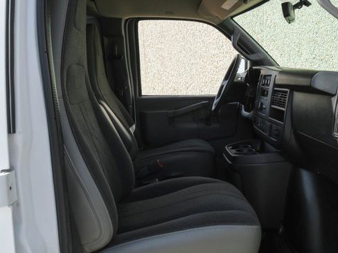 Used 2020 GMC Savana 2500 w/ Driver Convenience Package image 33