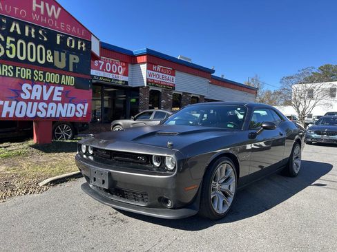 Used 2020 Dodge Challenger R/T image 1