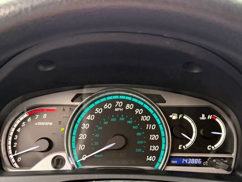 Used 2012 Toyota Venza LE AWD/4WD image 18