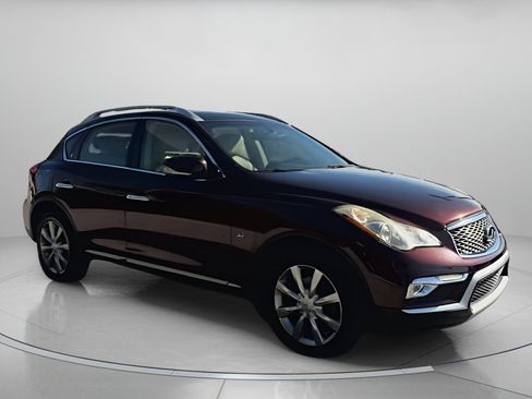 Used 2017 INFINITI QX50 2WD w/ Premium Plus Package image 2