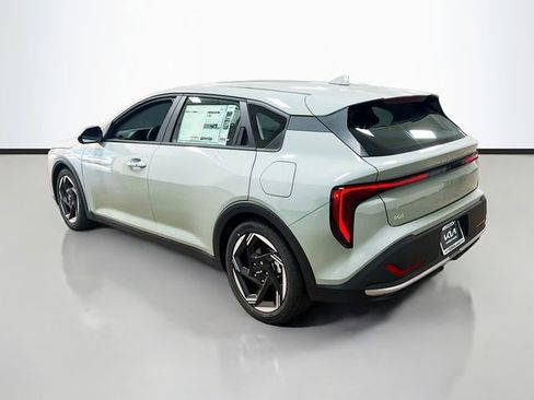 New 2026 Kia K4 EX FWD image 5