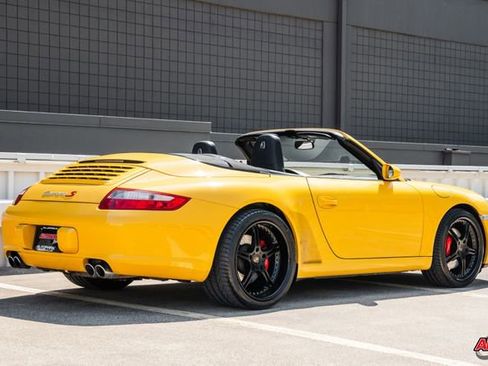 Used 2006 Porsche 911 Carrera S image 5