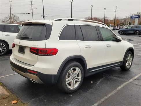 Used 2023 Mercedes-Benz GLB 250 4MATIC image 3