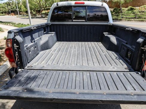 Used 2006 Toyota Tacoma PreRunner RWD image 31