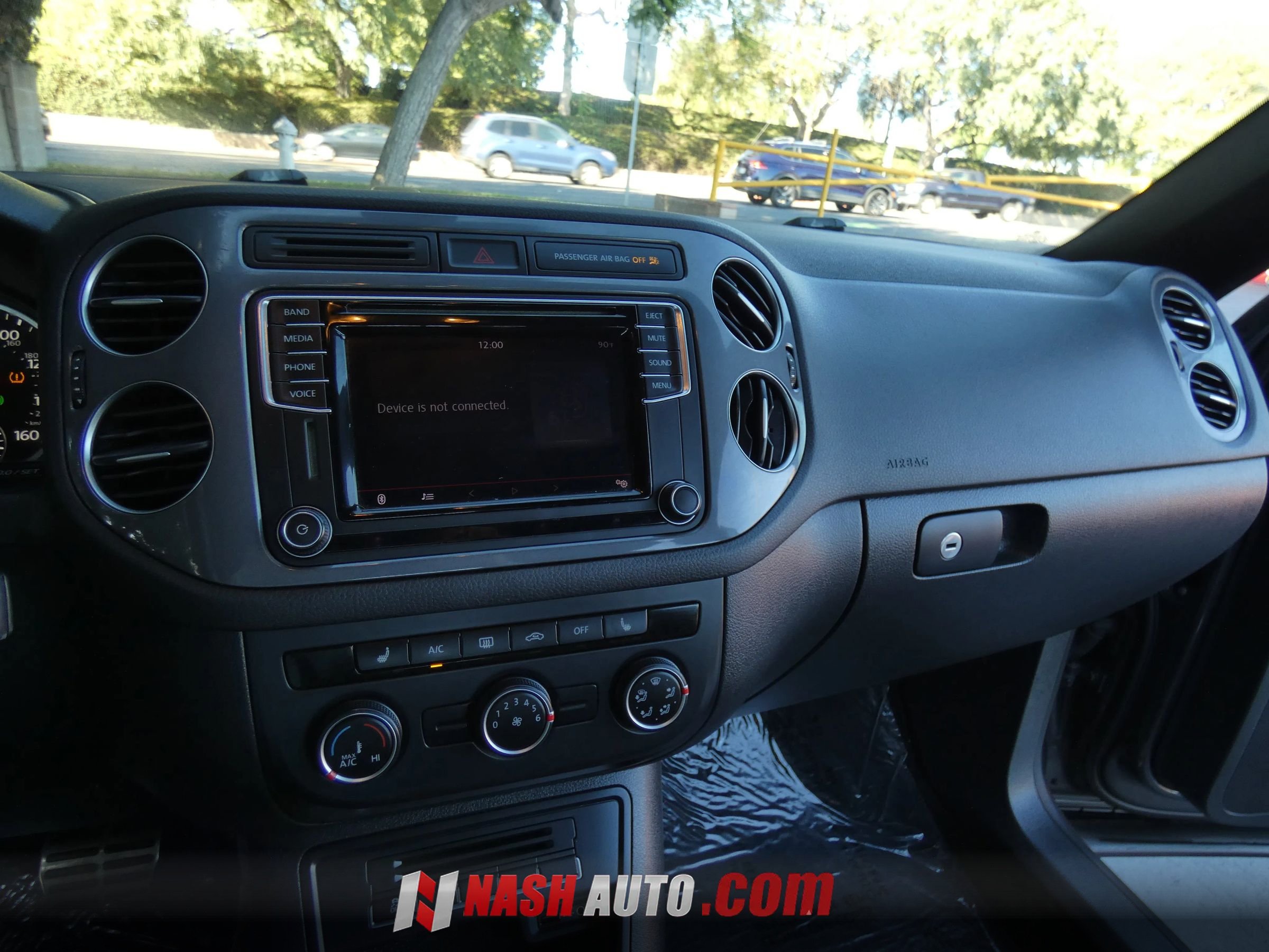 Used 2016 Volkswagen Tiguan R-Line FWD image 59
