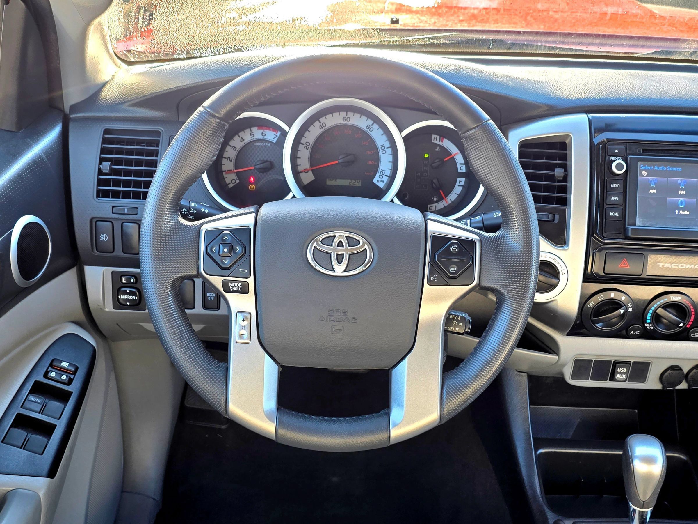 Used 2015 Toyota Tacoma 4x4 Double Cab w/ TRD Sport Package image 12