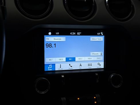 Used 2016 Ford Mustang GT Premium RWD image 33