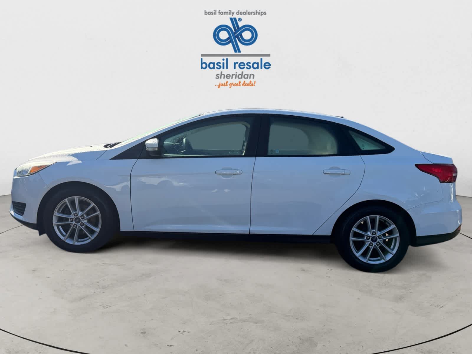 Used 2015 Ford Focus SE FWD image 3