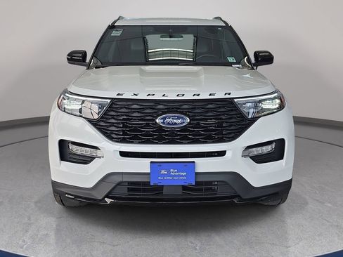 Certified 2023 Ford Explorer ST-Line w/ Class IV Trailer Tow Package AWD/4WD image 2