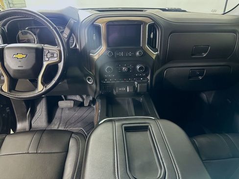 Used 2020 Chevrolet Silverado 3500 High Country w/ Technology Package image 18