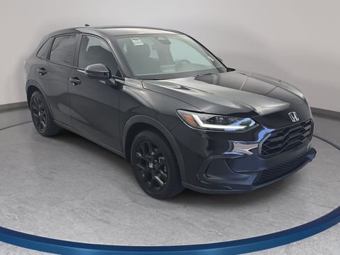 Used 2024 Honda HR-V Sport image 3