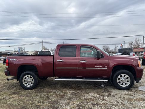 Used 2014 GMC Sierra 2500 Denali image 16
