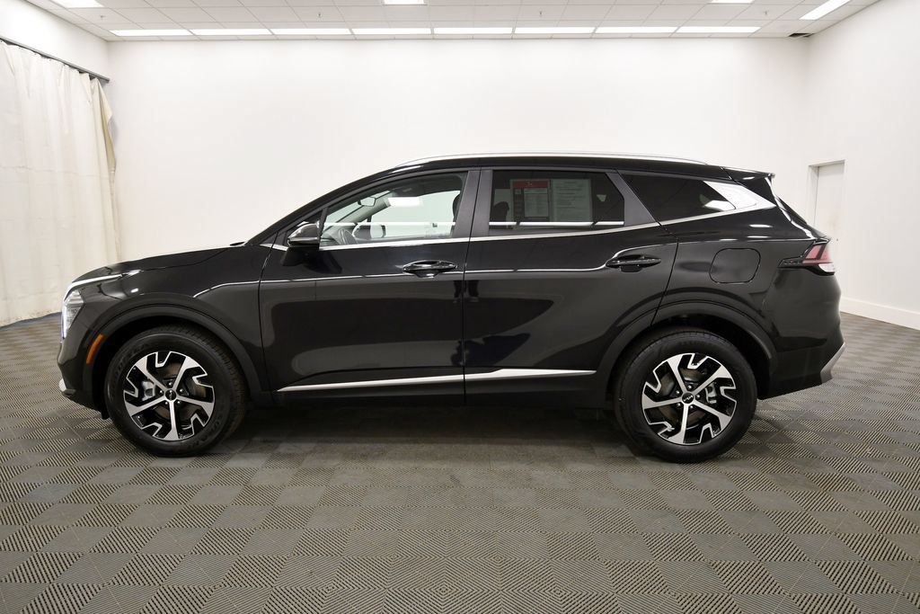 Certified 2024 Kia Sportage EX AWD/4WD image 4