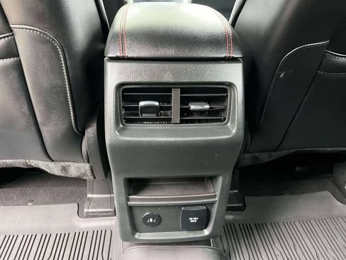 Used 2023 Ford Edge ST-Line AWD/4WD image 16