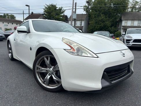 Used 2012 Nissan 370Z Touring w/ Sport Pkg image 4