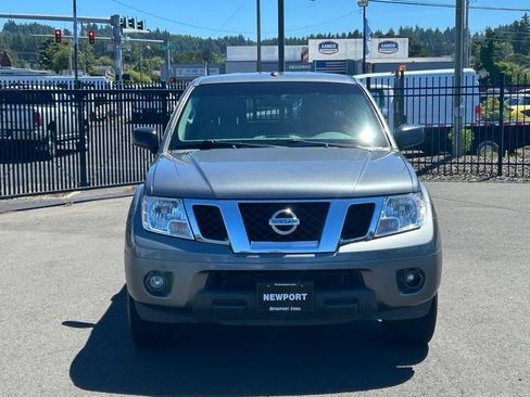 Used 2016 Nissan Frontier SV w/ SV Value Truck Package RWD image 2